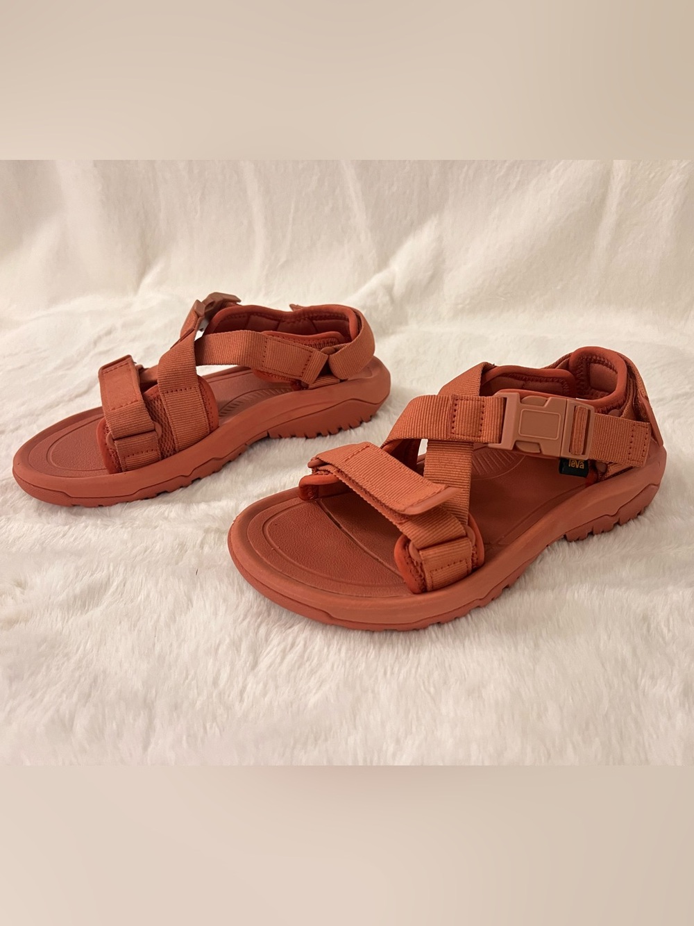 Womens Adjustable Rose colored Teva Sandals